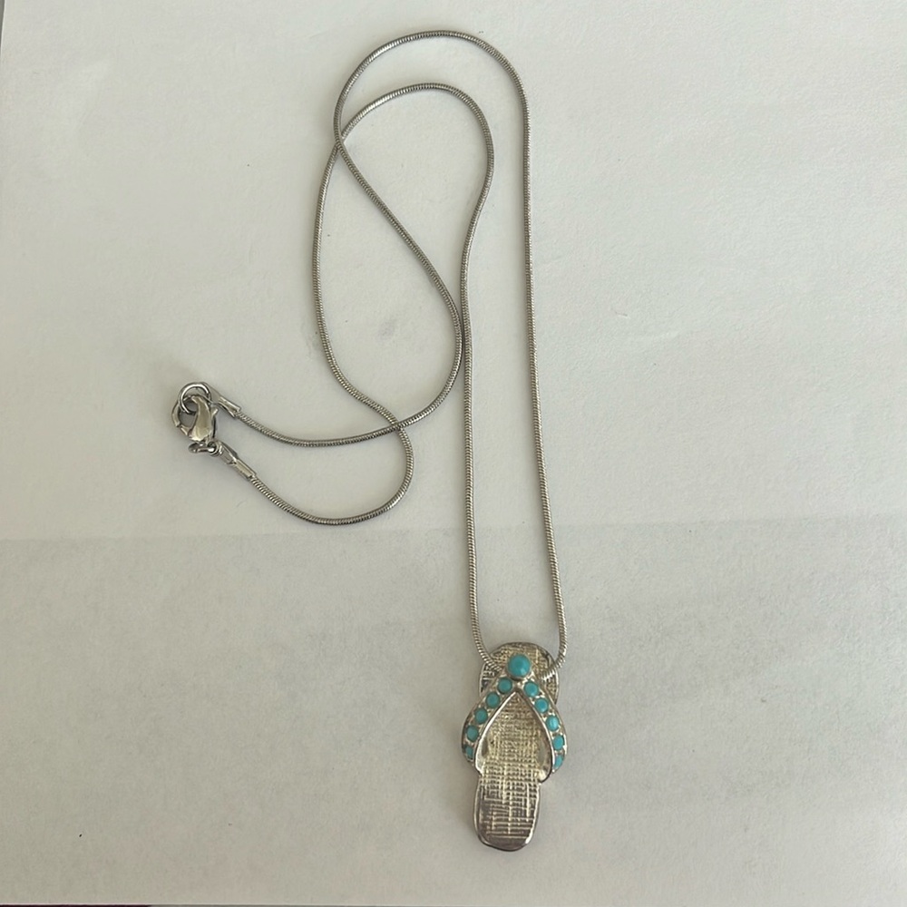 Flip flop necklace with turquoise stones